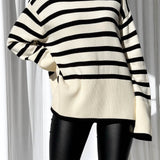 Suéter Listrado Oversize Gola Alta