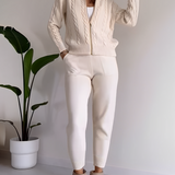 Conjunto de Tricô com Jaqueta Texturizada com Zíper e Calça Jogger de Cintura Elástica