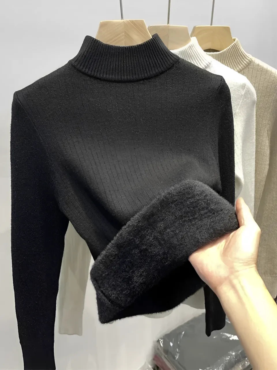 Suéter Peluciado Canelado de Algodão com Gola Alta - Fleece