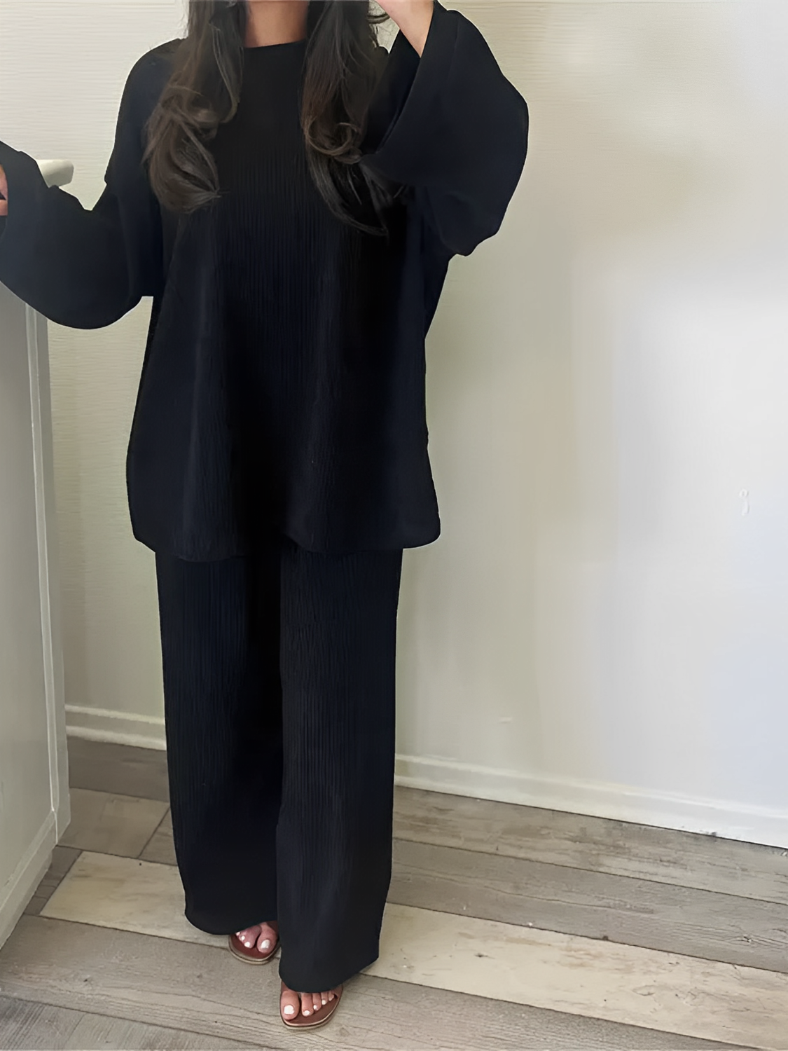 Conjunto de Veludo Cotelê com Suéter Oversized e Calça Wide Leg