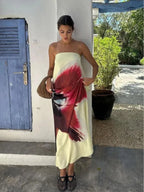 Vestido Tomara que Caia com Detalhe de Fivela - Charm