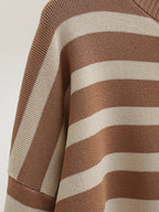 Conjunto de Tricô com Suéter de Gola Alta Listrado e Calça Confortável