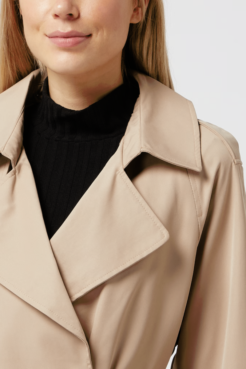 Casaco Longo Trench Classic