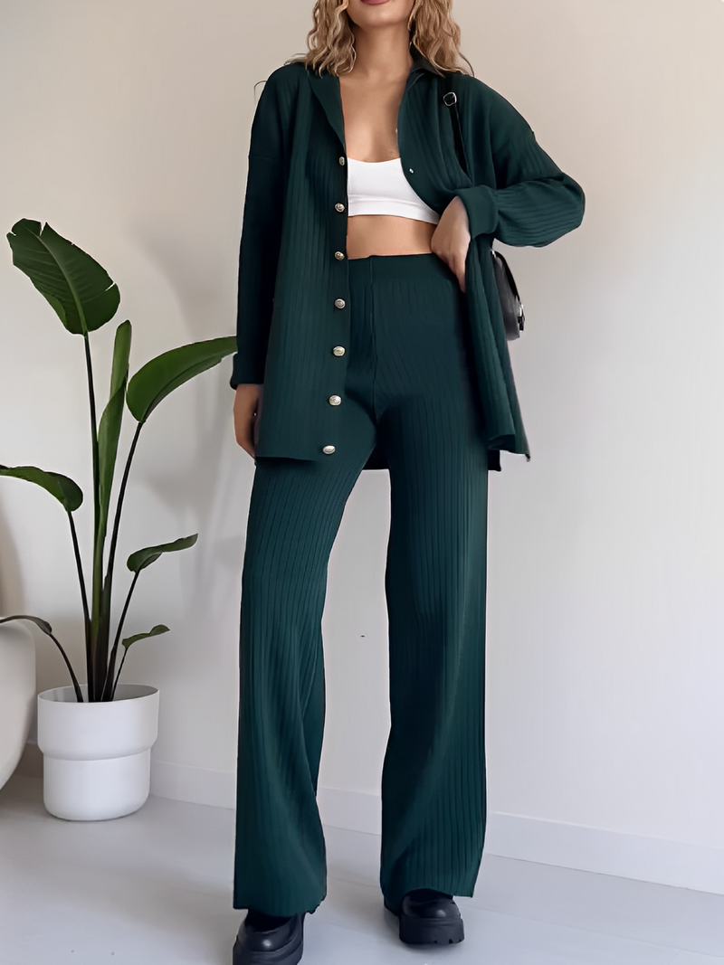 Conjunto Canelado com Camisa Alongada de Botões e Calça Reta com Elástico