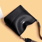 Bolsa Feminina de Couro - Deluxe