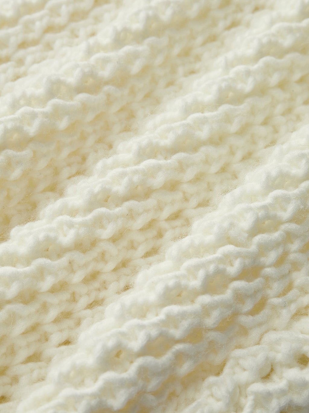 Vestido em Crochê com Borlas e Gola Alta - Azalea