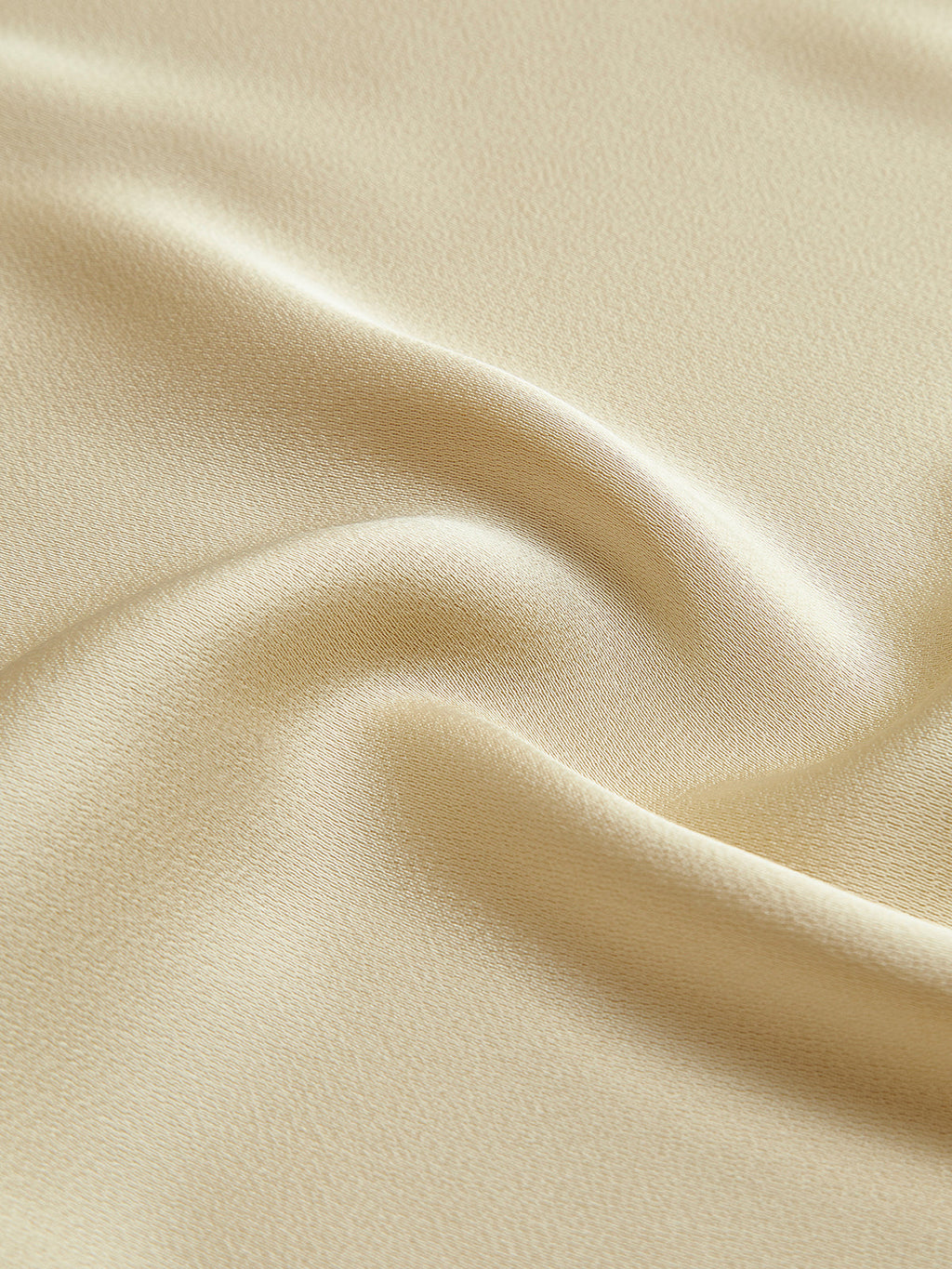 Vestido Longo de Cetim com Costas Aberta