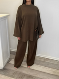 Conjunto de Veludo Cotelê com Suéter Oversized e Calça Wide Leg