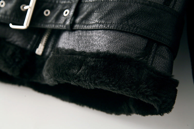 Jaqueta de Couro Forrada em Lã