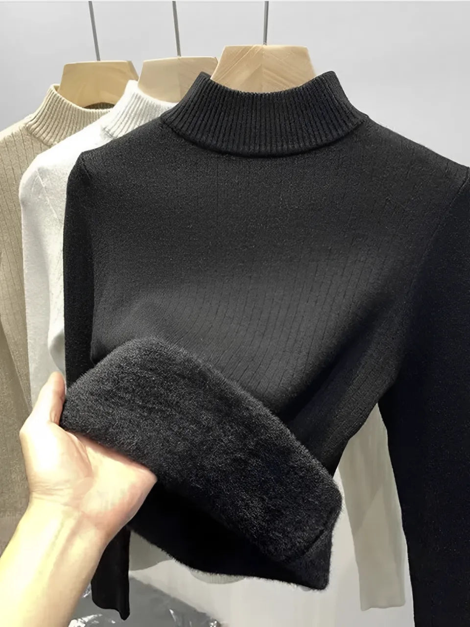 Suéter Peluciado Canelado de Algodão com Gola Alta - Fleece