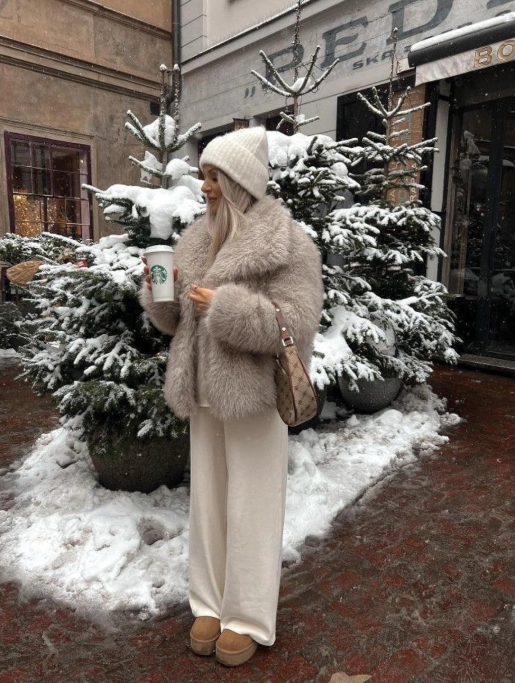 Casaco de Pele Sintética Vienza