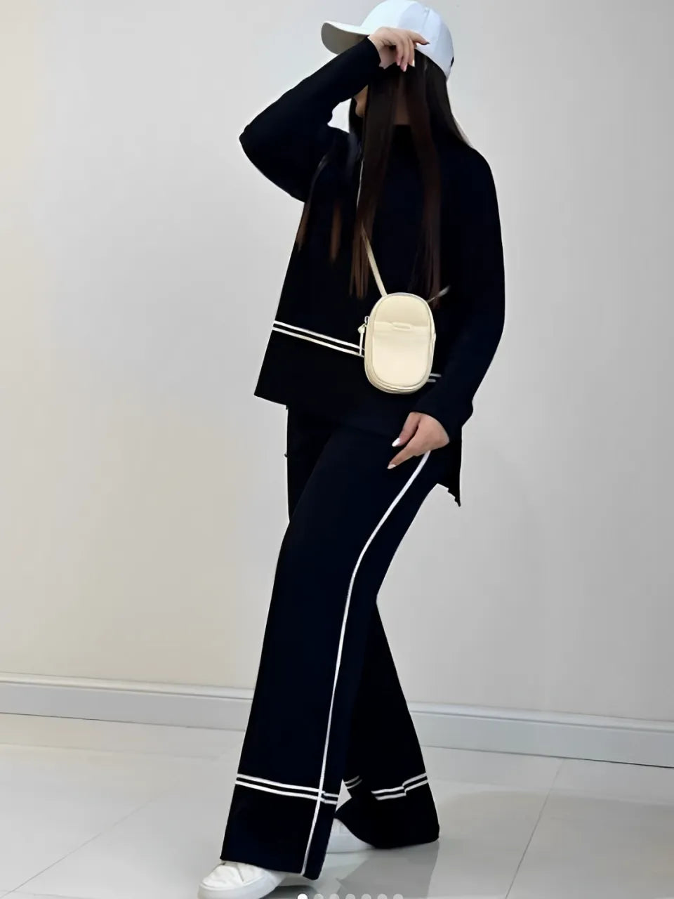 Conjunto de Tricô com Suéter Mullet Gola Alta e Calça Cintura Alta Confortável