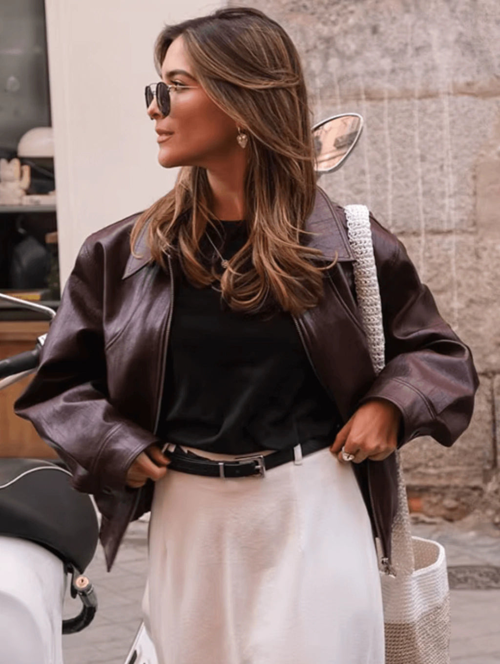 Jaqueta de Couro com Ziper Frontal