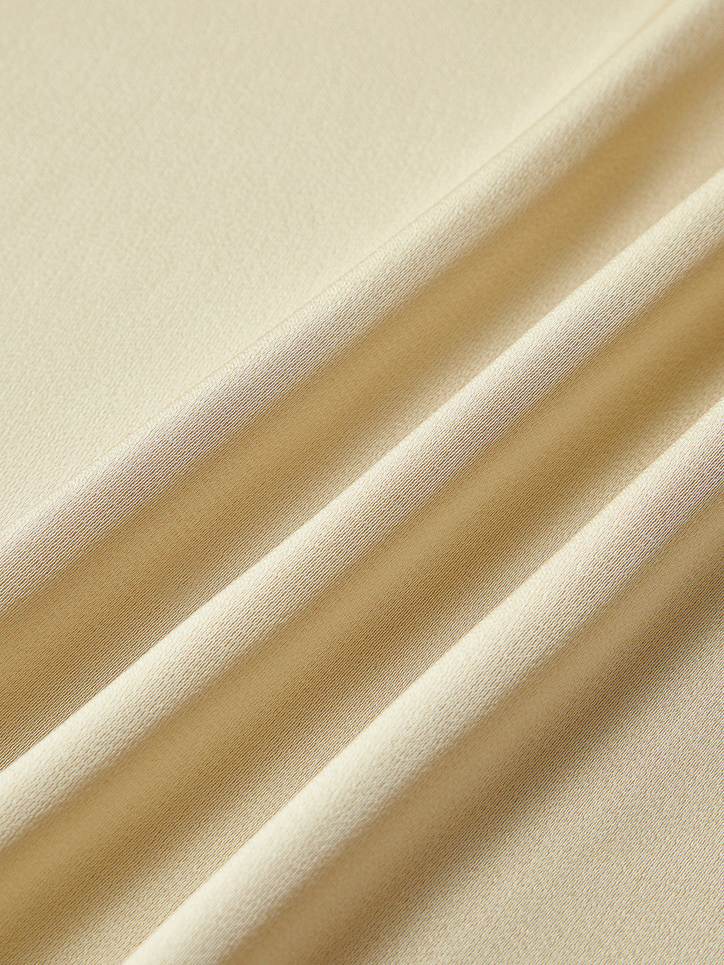 Vestido Longo de Cetim com Costas Aberta